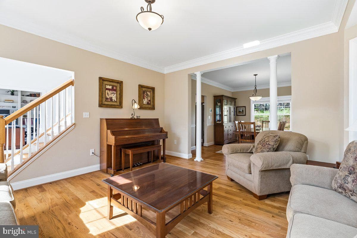 10848 Wolfsville Road photo 6