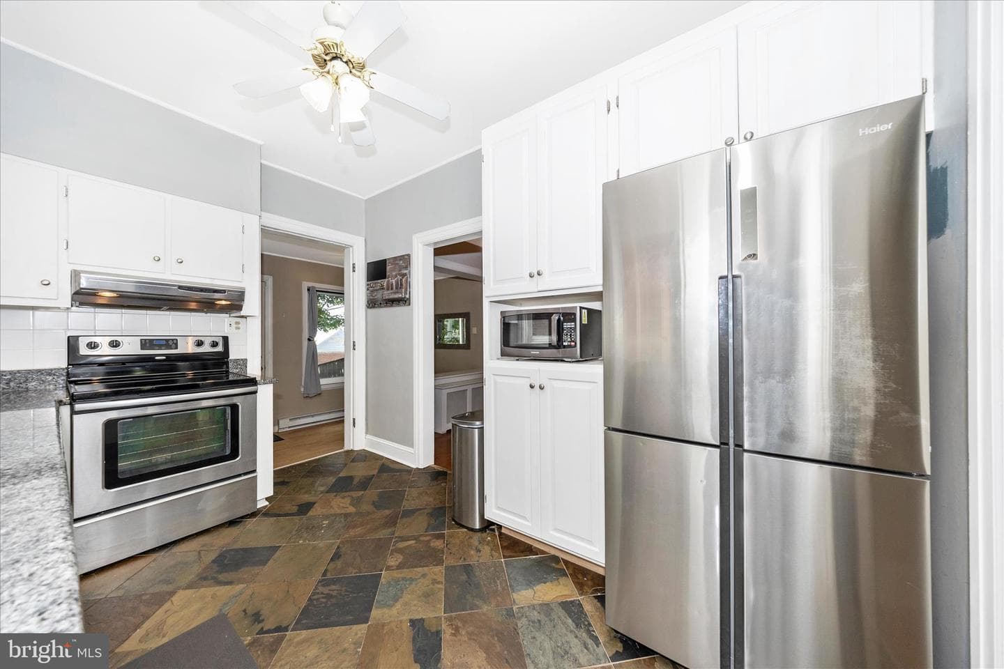 209 Monroe Avenue photo 13