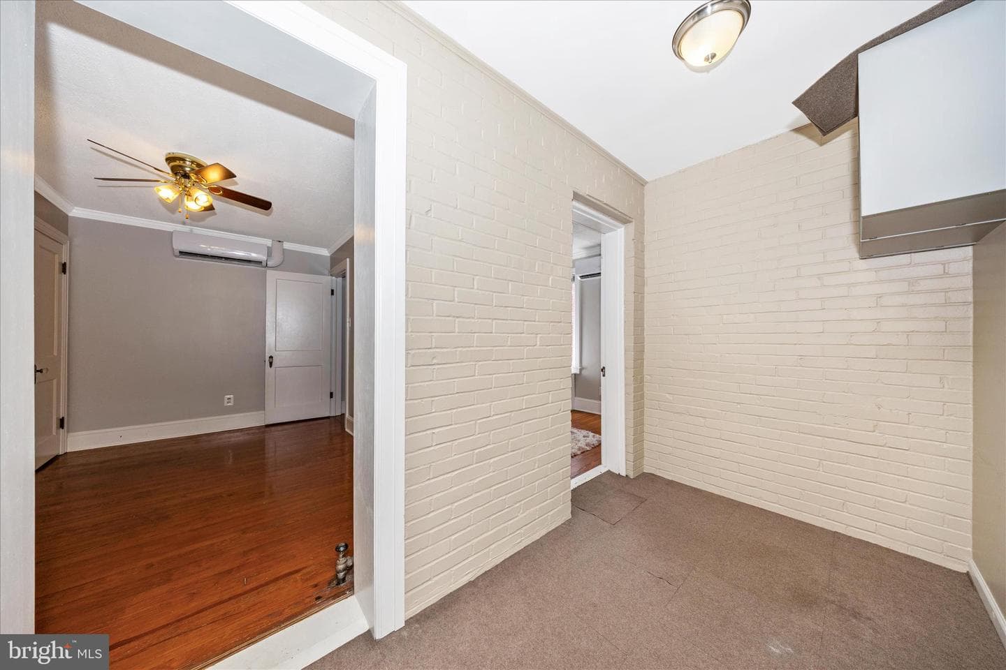 209 Monroe Avenue photo 26
