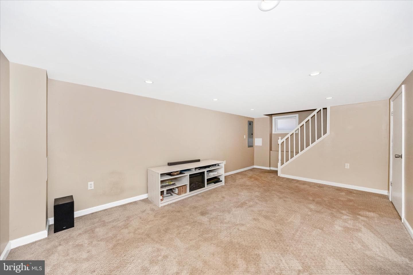 209 Monroe Avenue photo 38