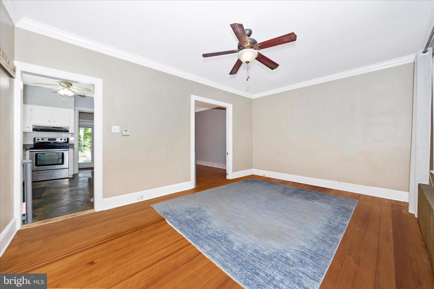 209 Monroe Avenue photo 5