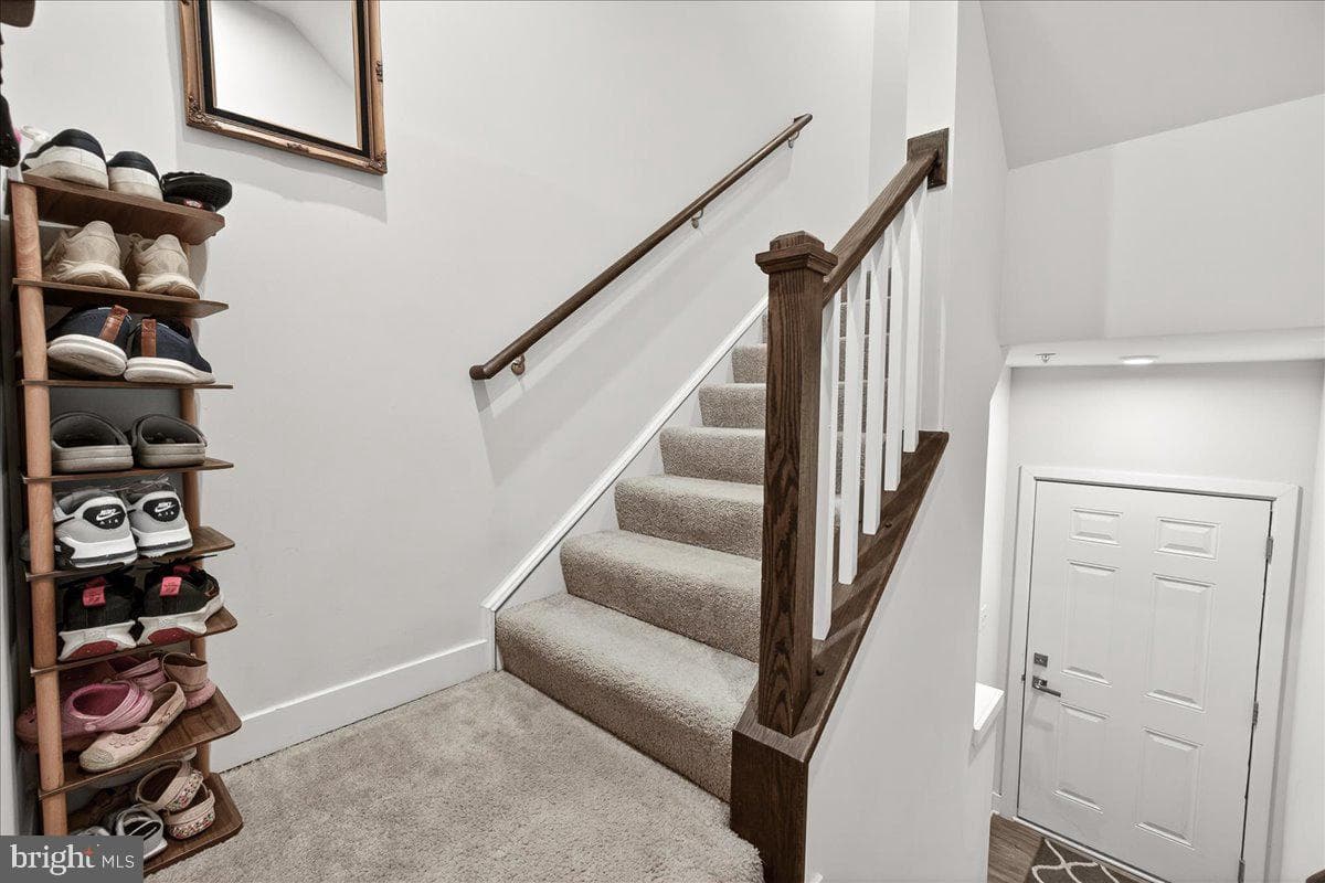 10115 Fosset Street photo 32