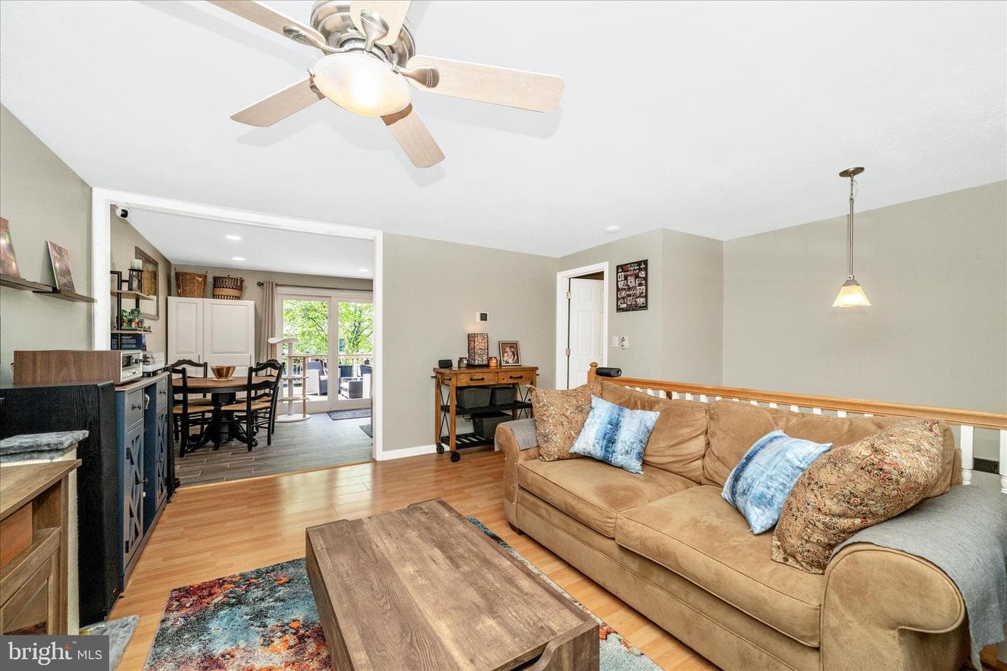 5696 Pebble Drive photo 8