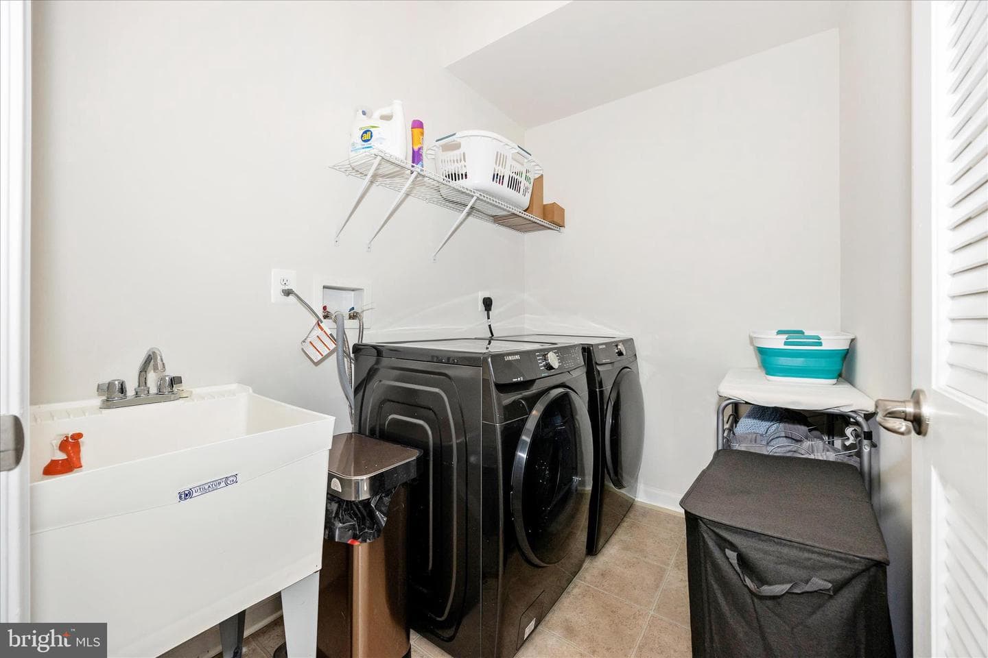 5812 Rochefort Street photo 20