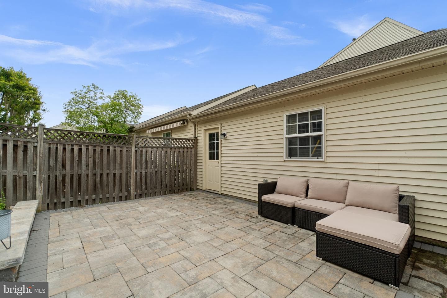 2553 Island Grove Boulevard photo 20