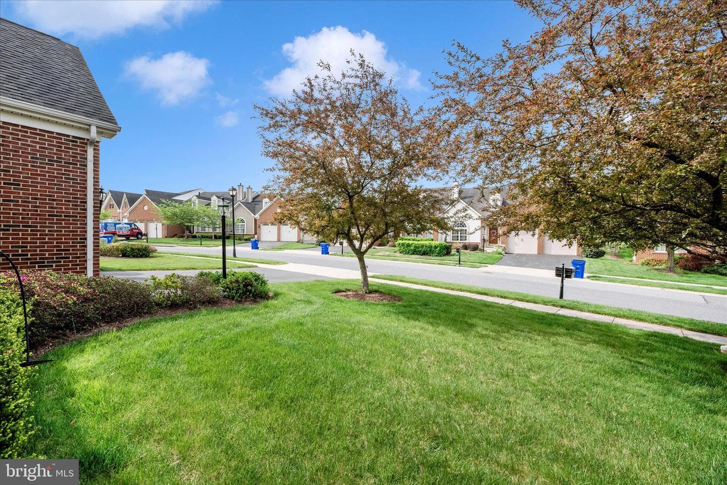 10604 Victorian Avenue photo 49