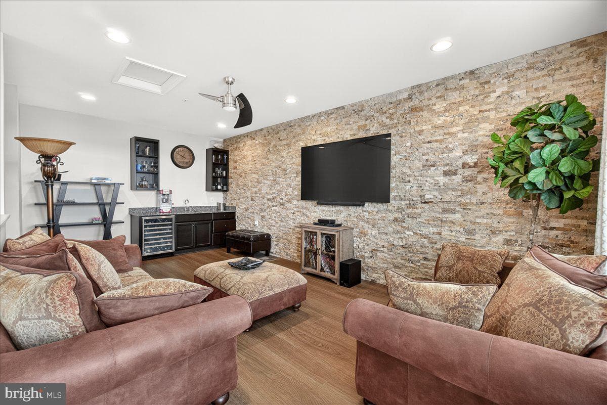 1094 Holden Road photo 28