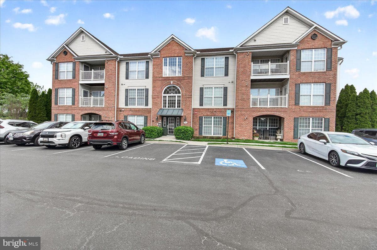 595 Cawley Drive #4 3c, Frederick
