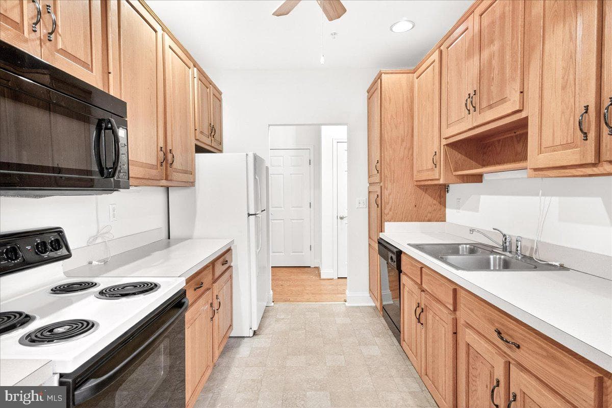 11 Rosewood Court #101 photo 5