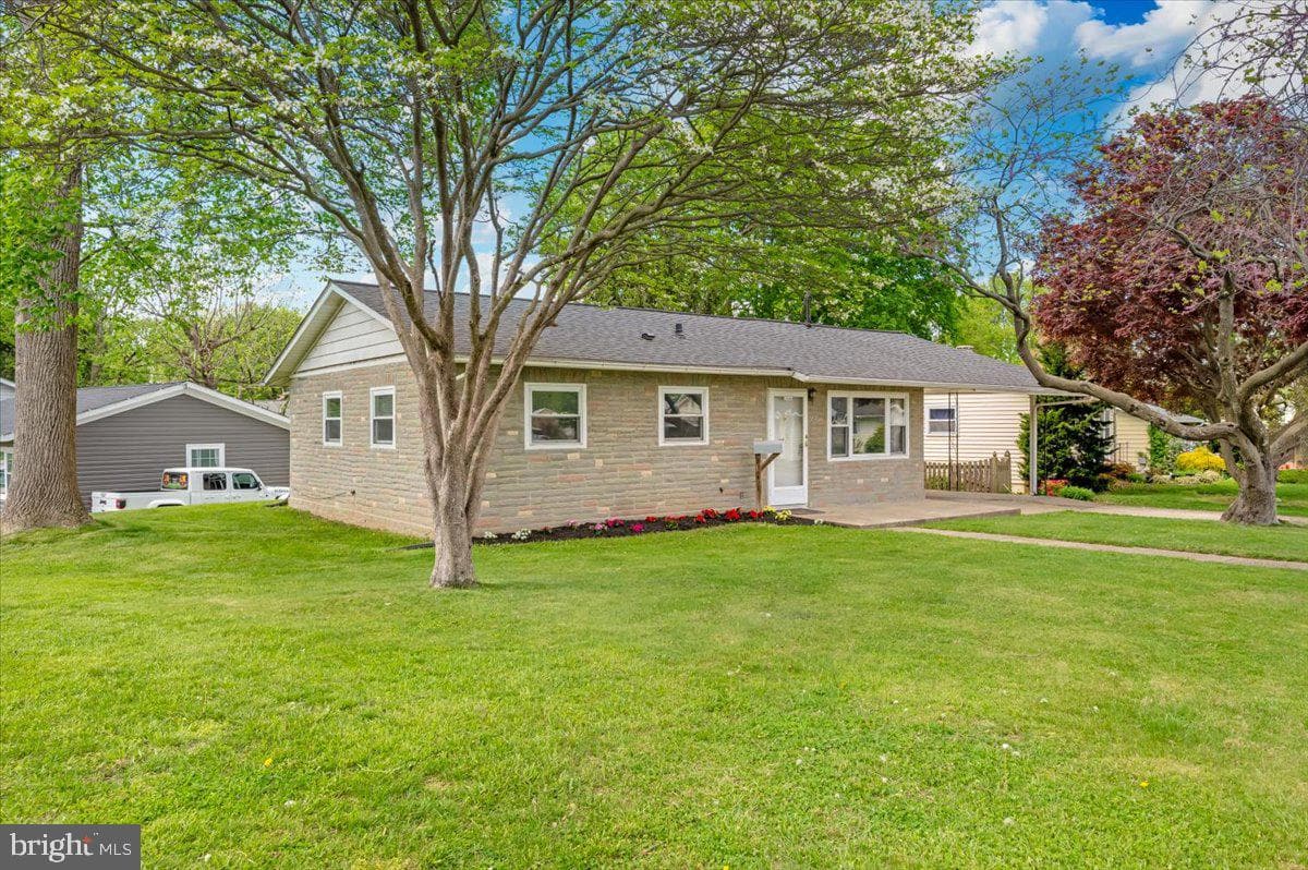 207 Barbara Street