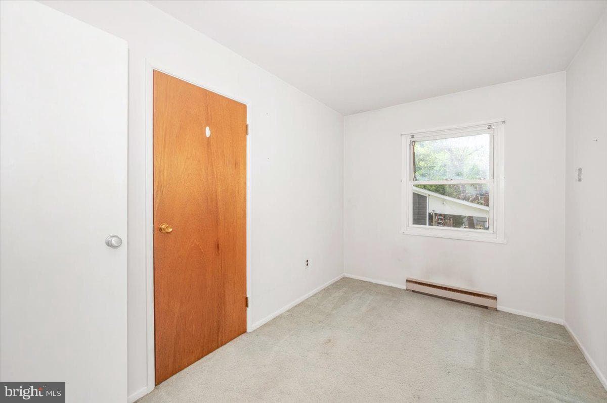 207 Barbara Street photo 29