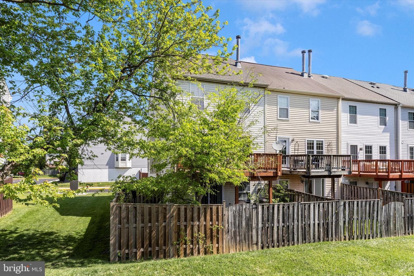 7083 Gresham Court W photo 37