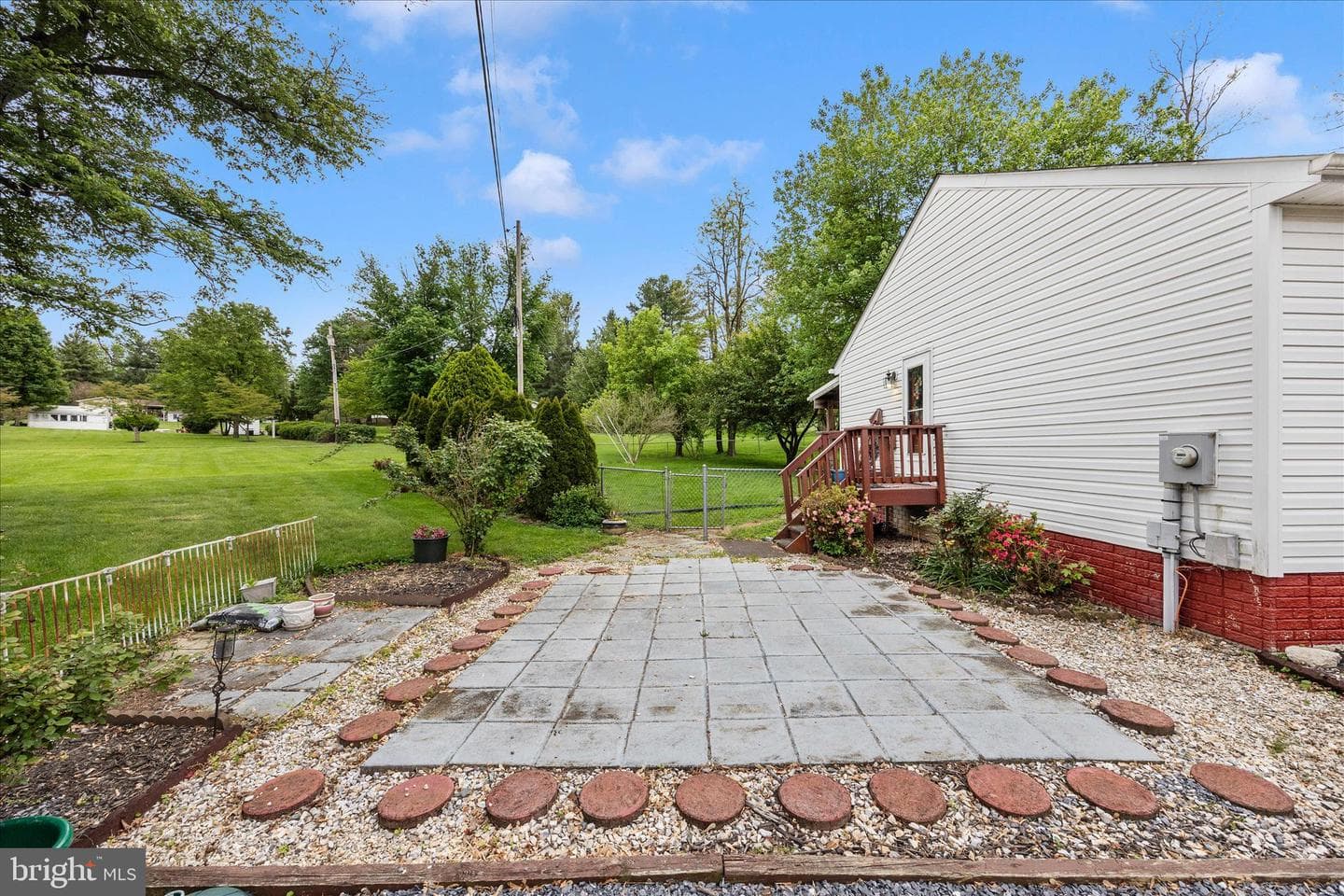 9549 Fingerboard Road photo 47