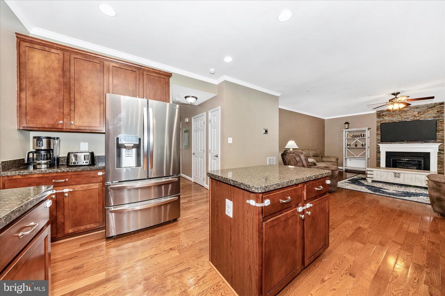 1801 Rileys Court S photo 11