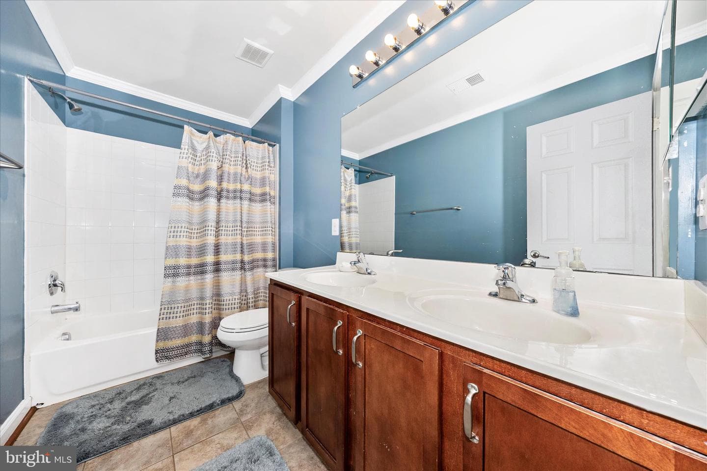 1801 Rileys Court S photo 35