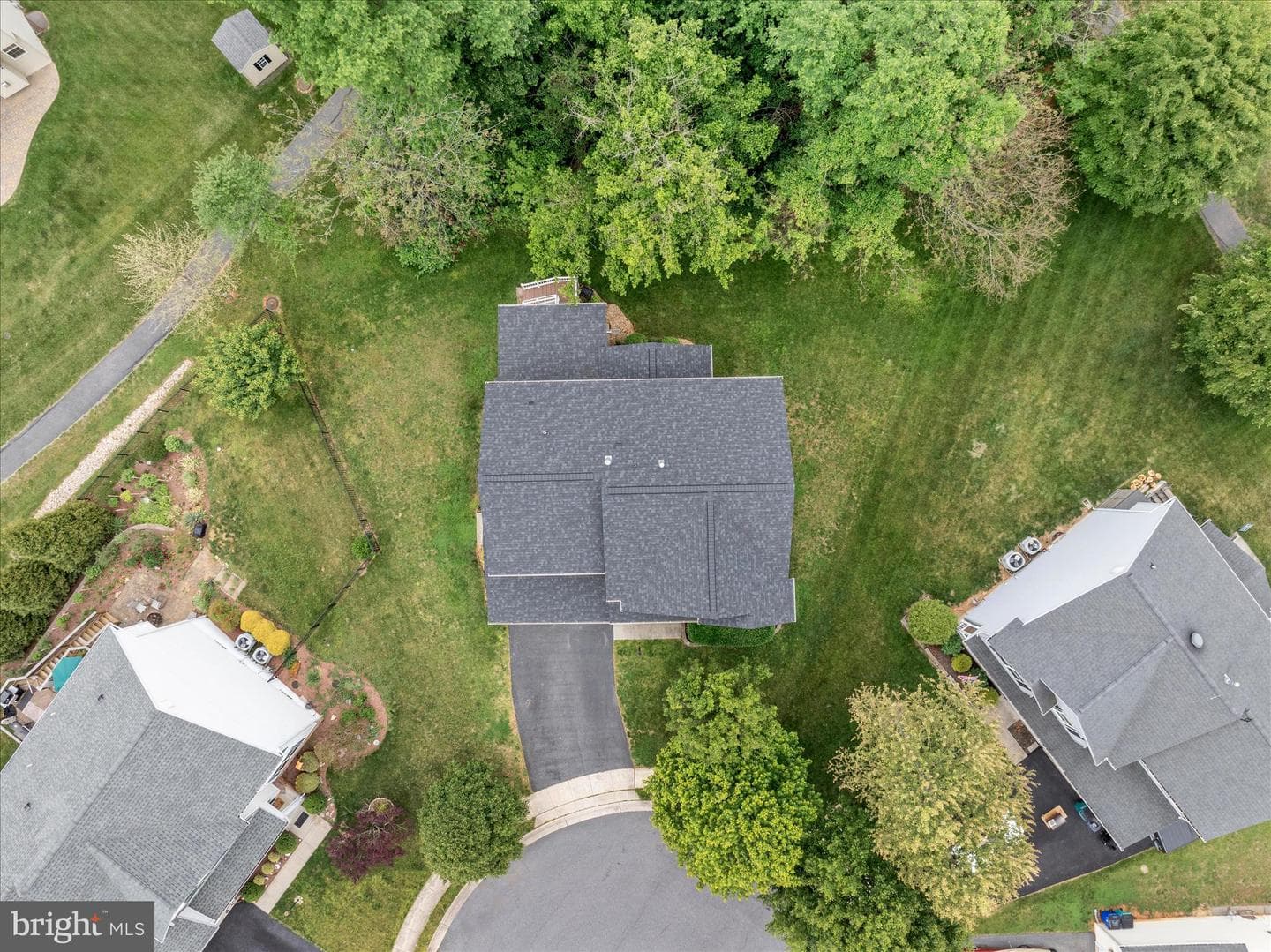 1801 Rileys Court S photo 56