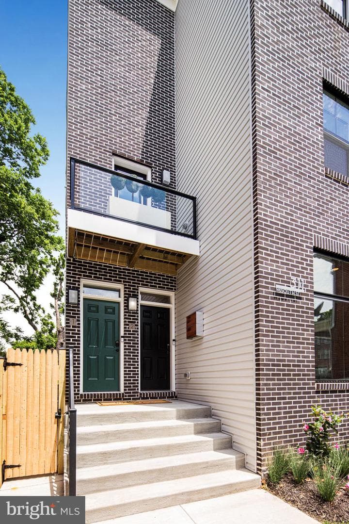 311 W South Street #unit 2 photo 4