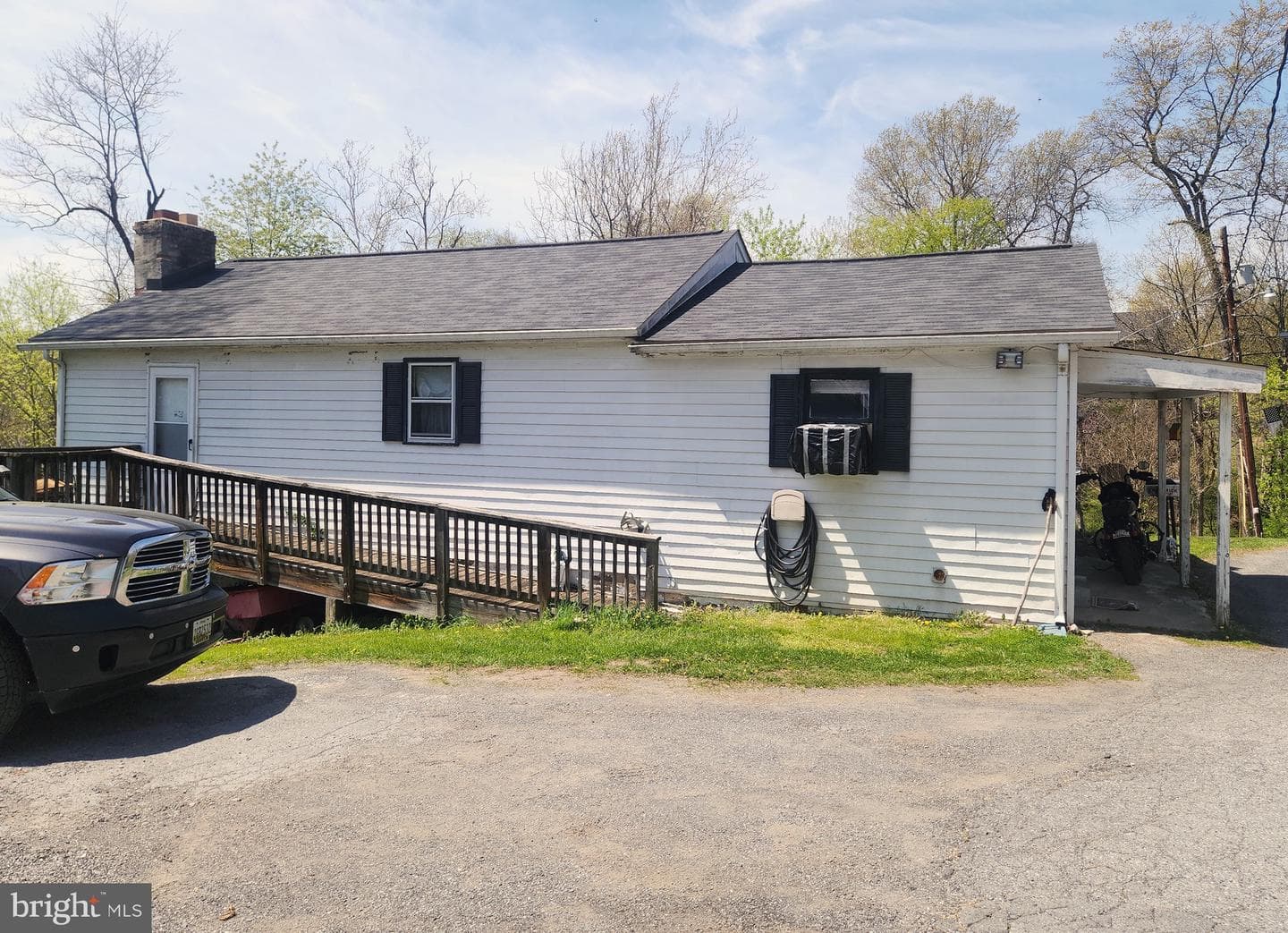 5703 Tobery Road photo 2