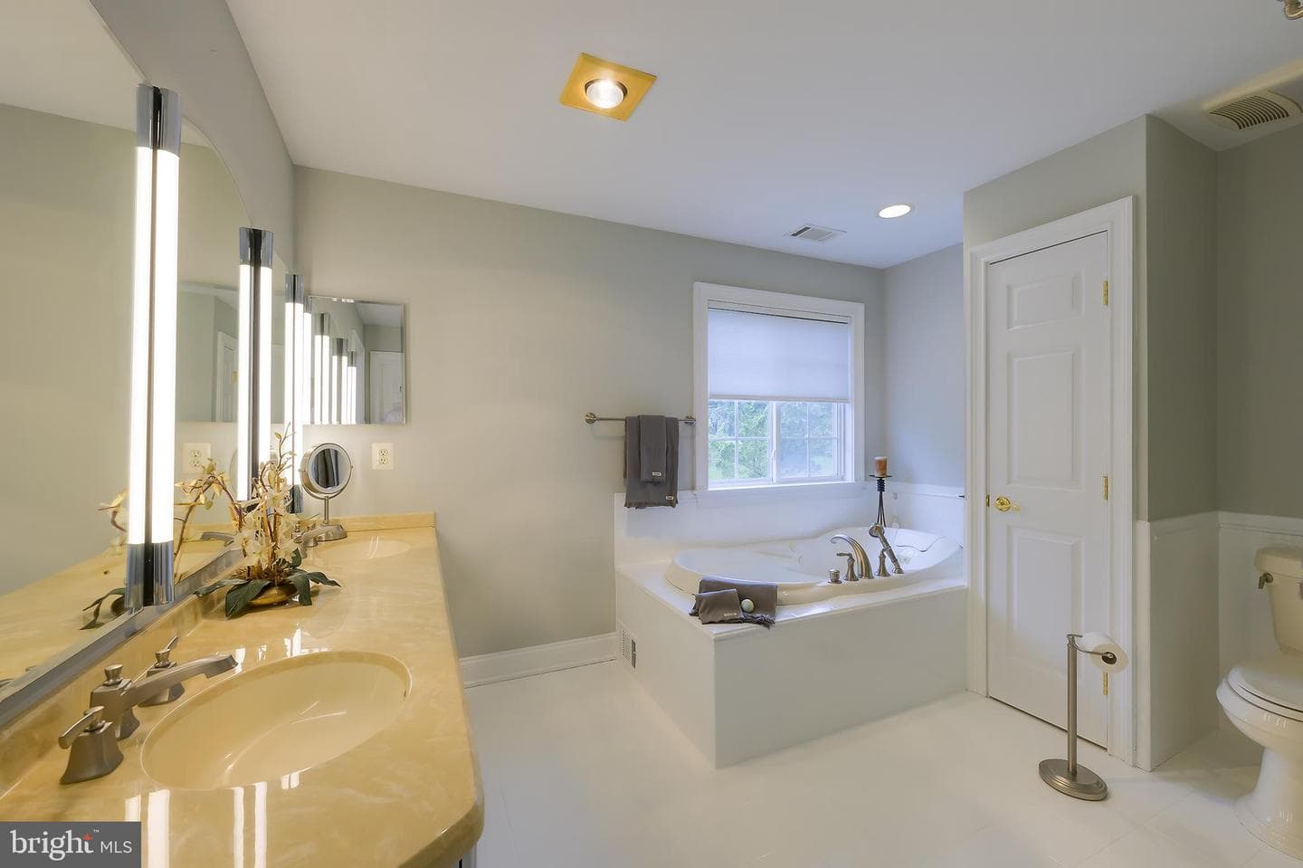6905 Wimbledon Court photo 18
