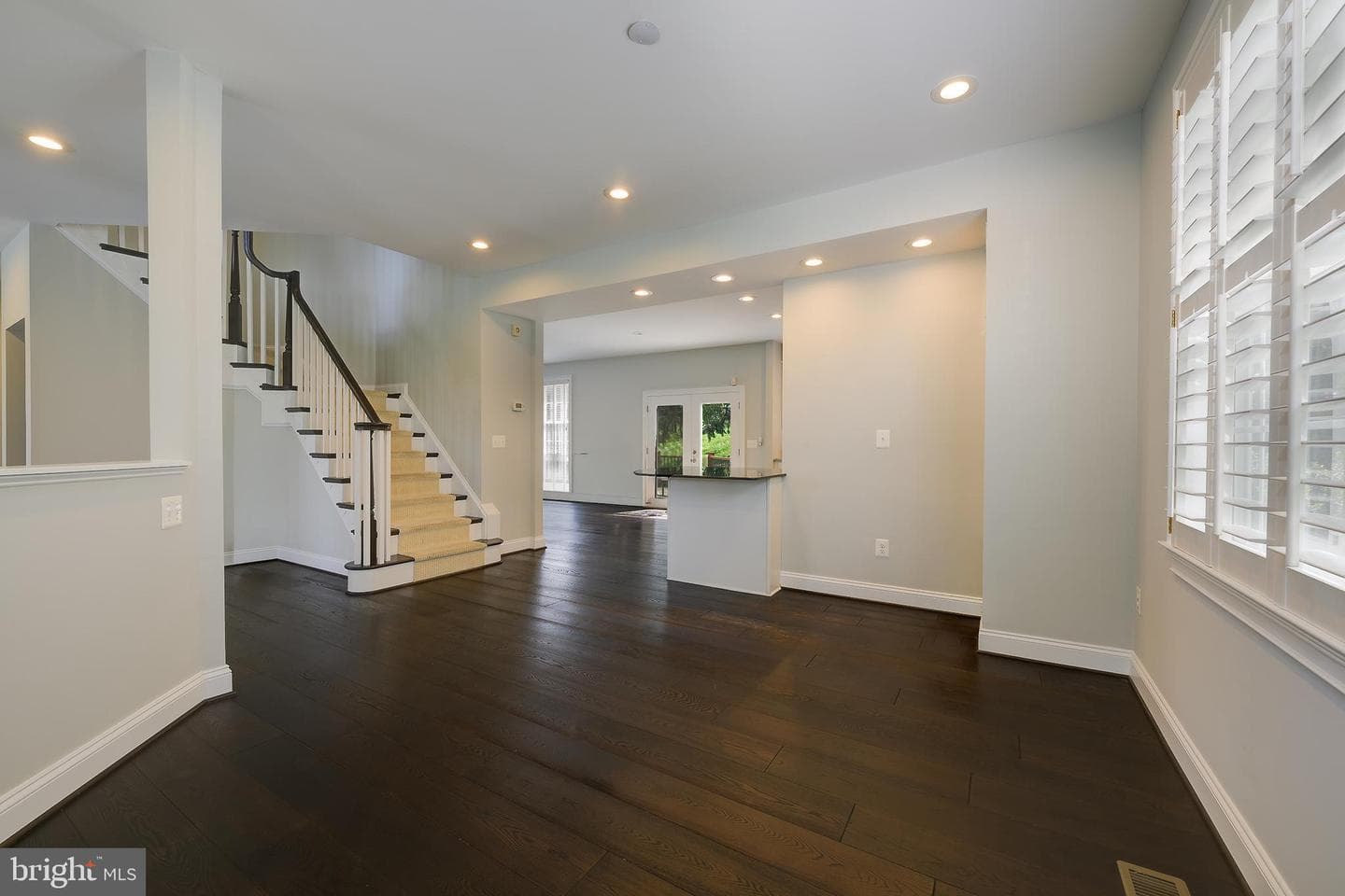 6905 Wimbledon Court photo 5