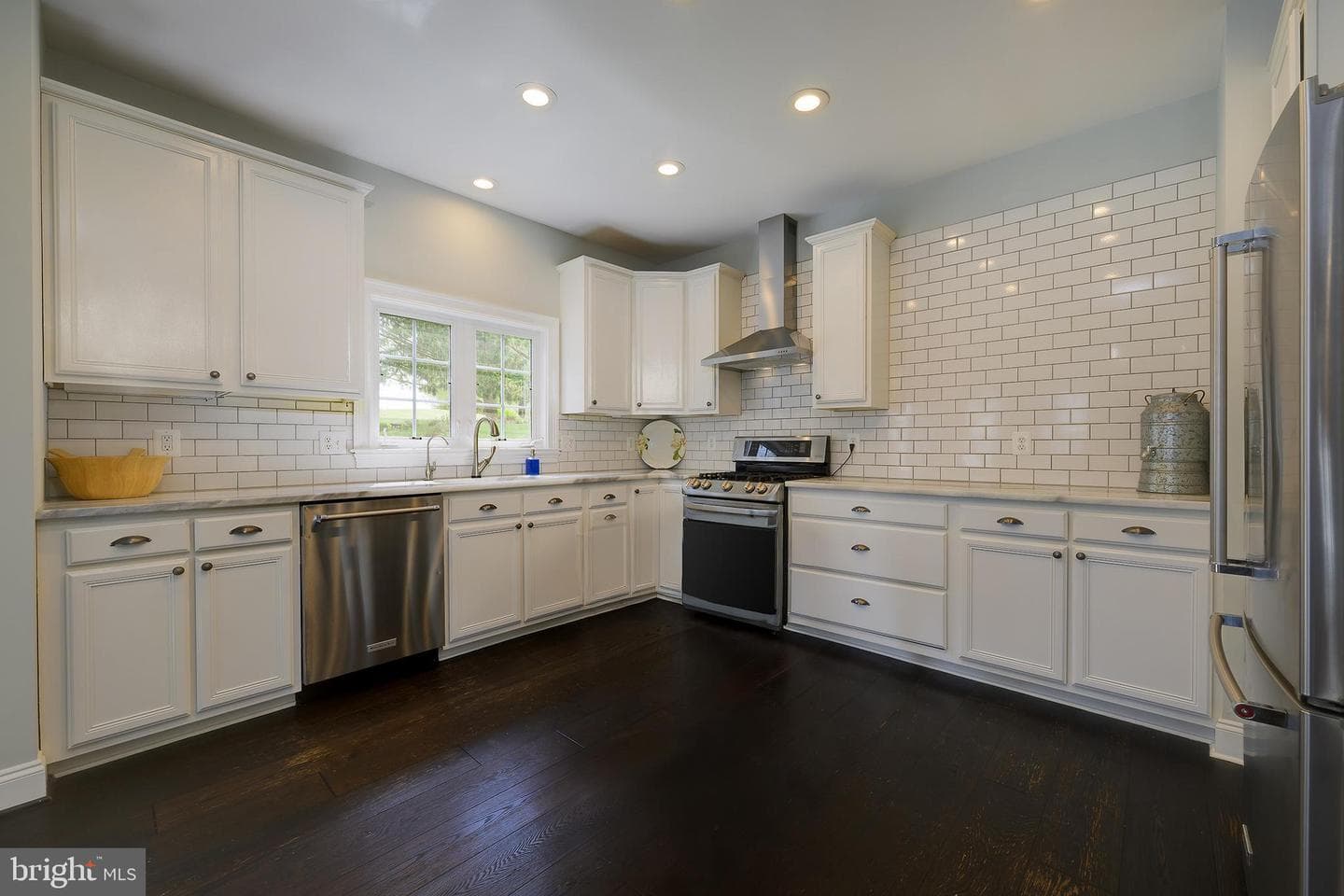 6905 Wimbledon Court photo 9