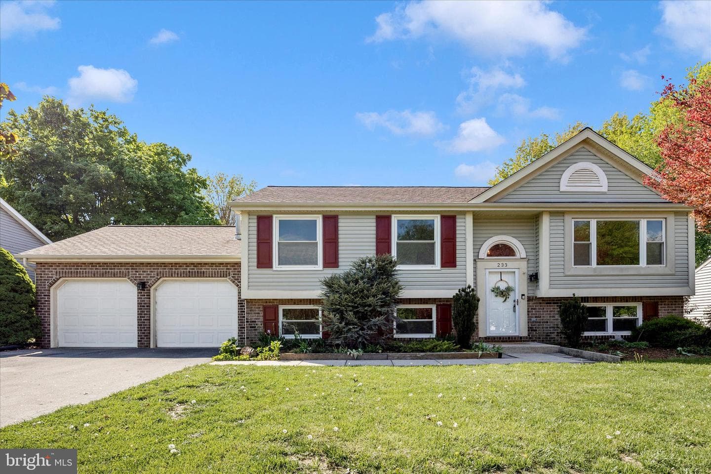 233 Diamond Drive