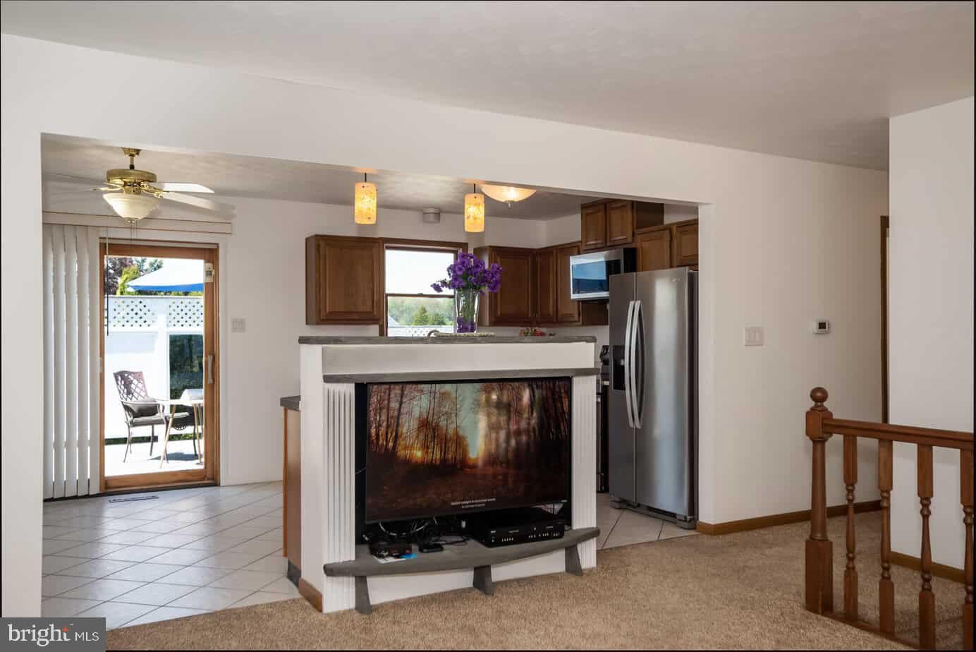 908 Horizon Road photo 4
