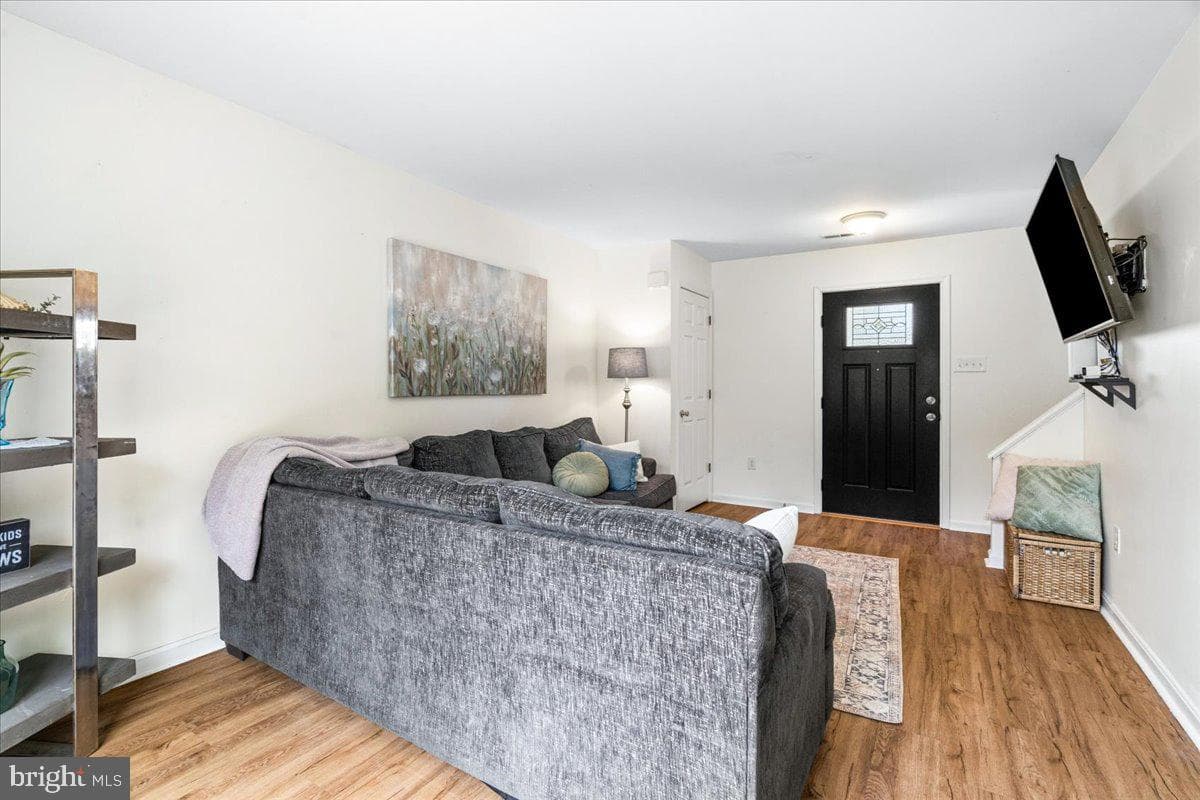 18 Robindale Drive photo 15