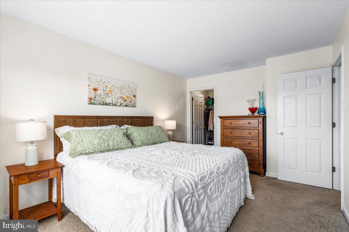 18 Robindale Drive photo 19