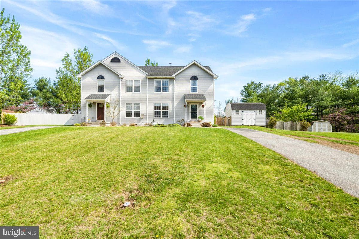 18 Robindale Drive photo 38