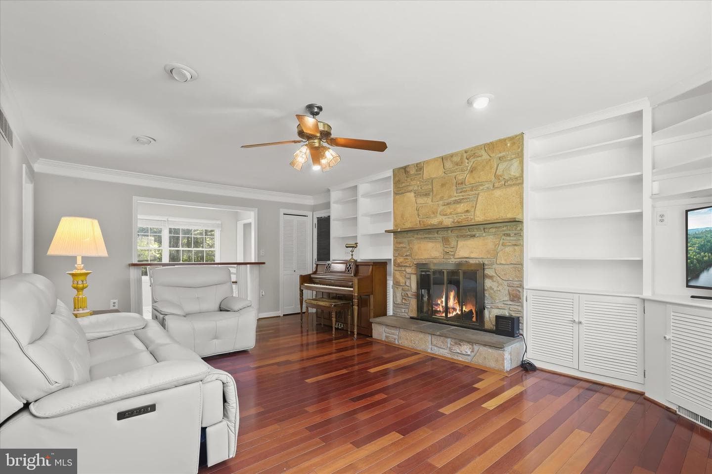 8208 Glendale Drive photo 6