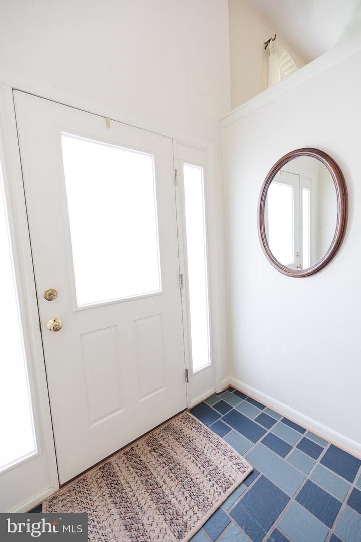 11307 Treeview Lane photo 6