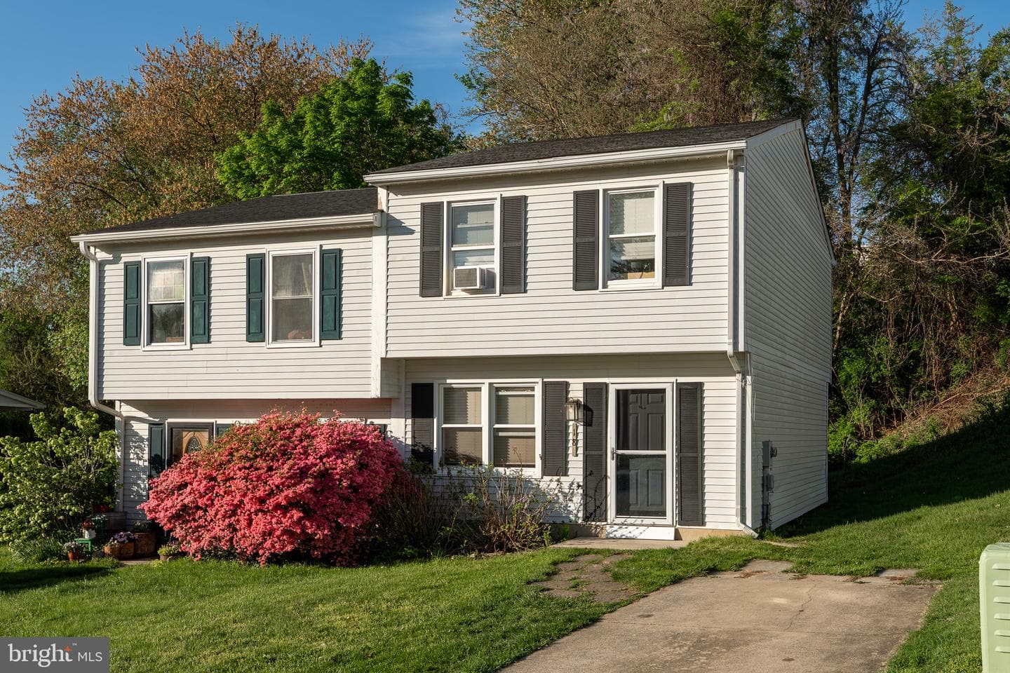 18 Wenner Drive photo 1