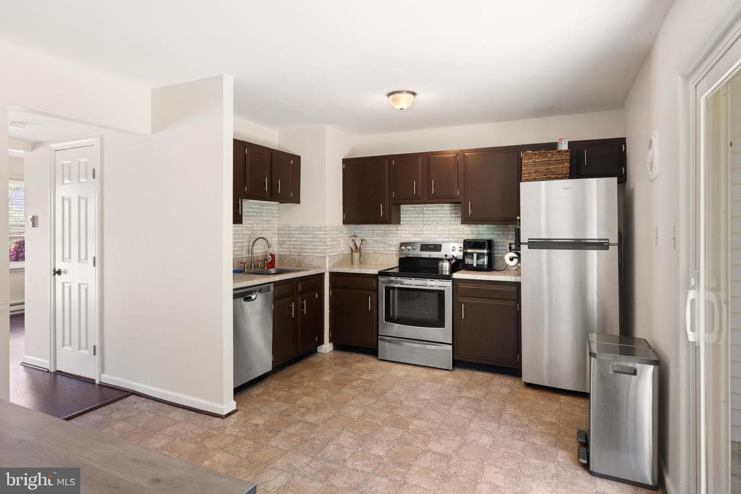 18 Wenner Drive photo 7