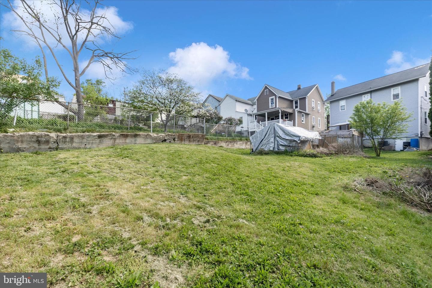 201 N Maple Avenue photo 24