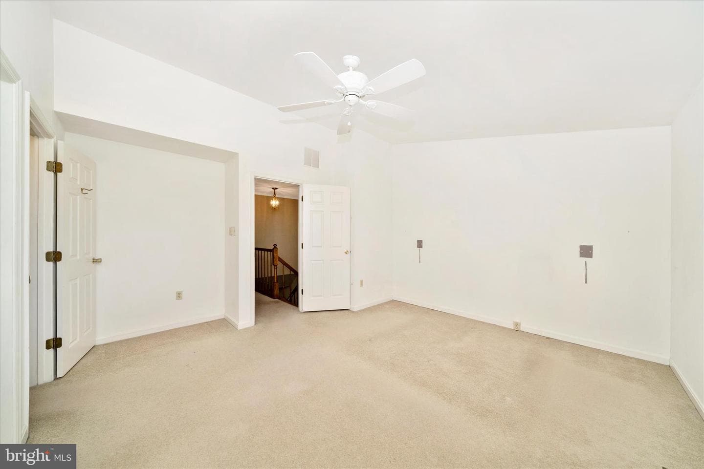 8286 Waterside Court photo 17