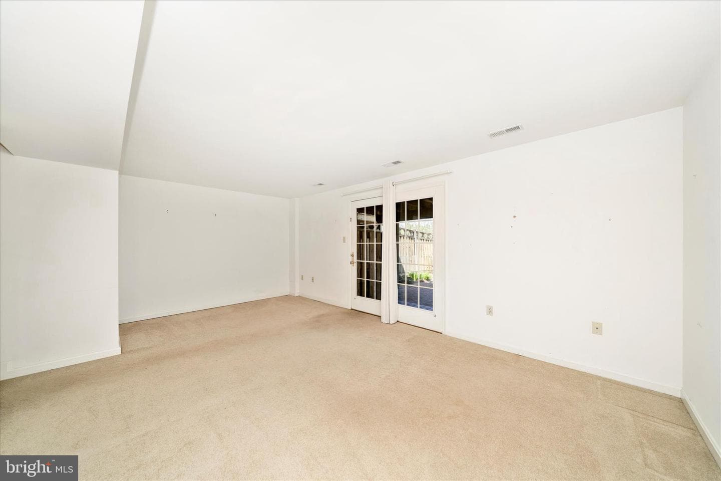 8286 Waterside Court photo 29