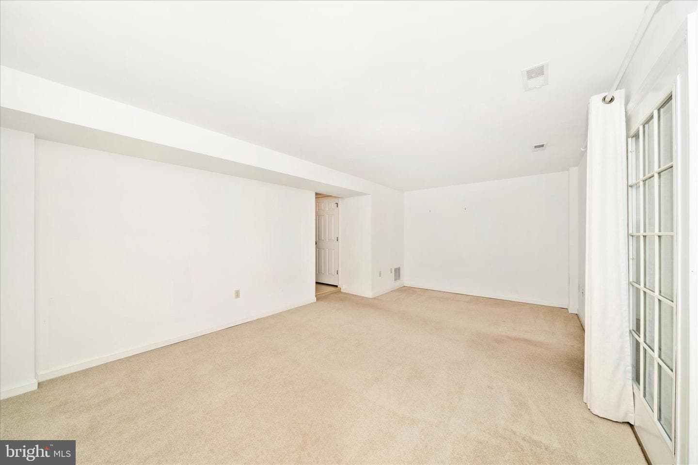 8286 Waterside Court photo 30