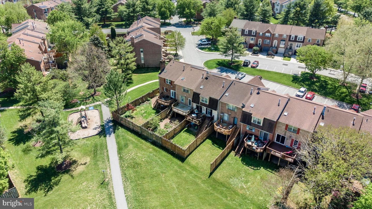 8286 Waterside Court photo 49