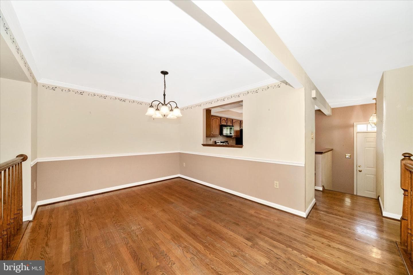 8286 Waterside Court photo 9