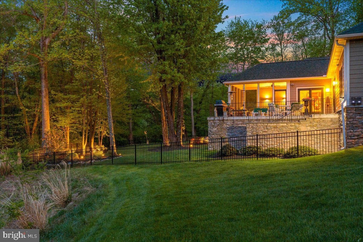 8103 Mojave Court photo 47