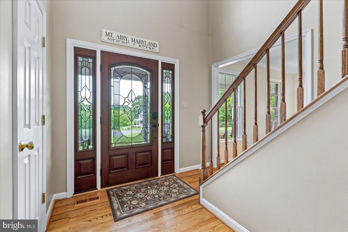 4706 Hardwood Court photo 12