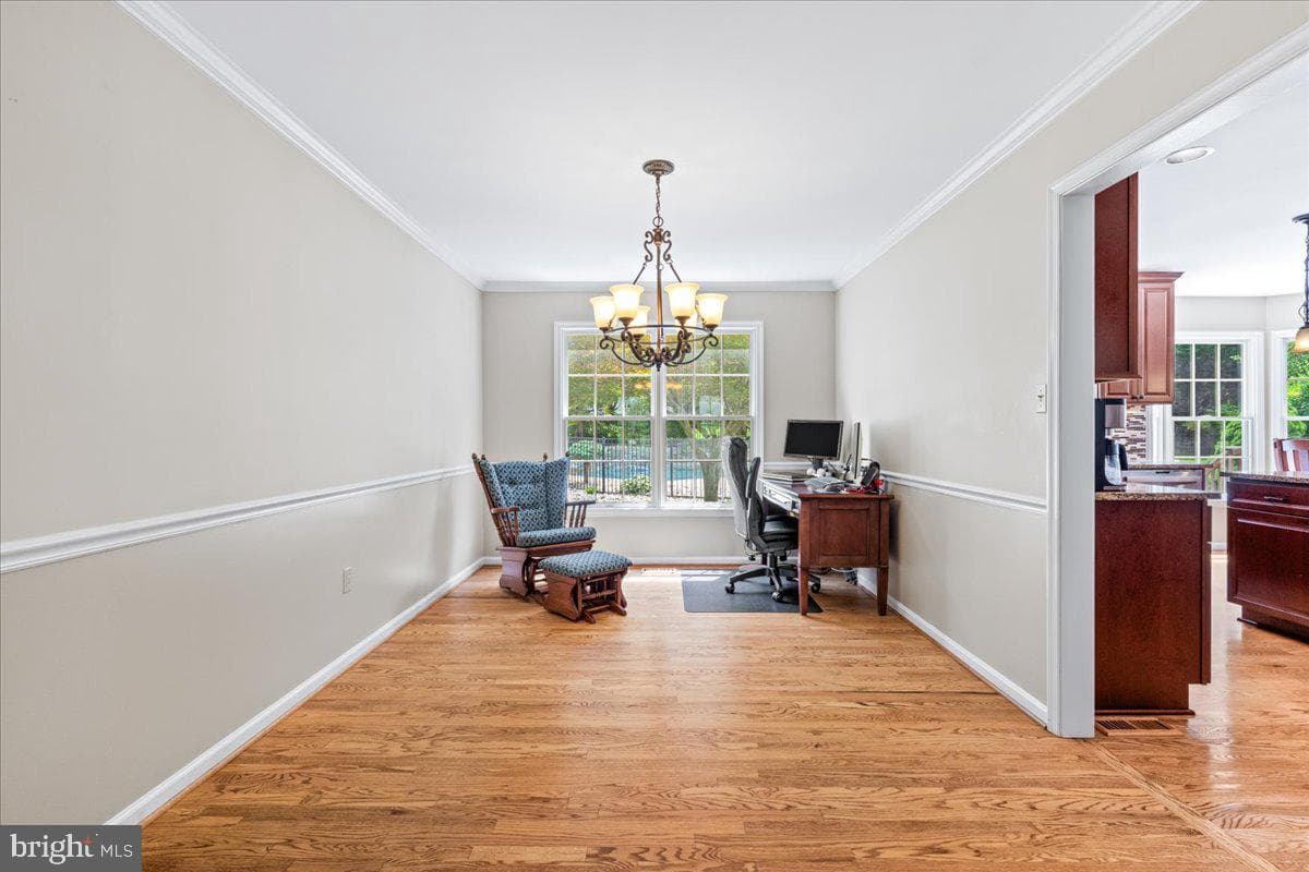 4706 Hardwood Court photo 17