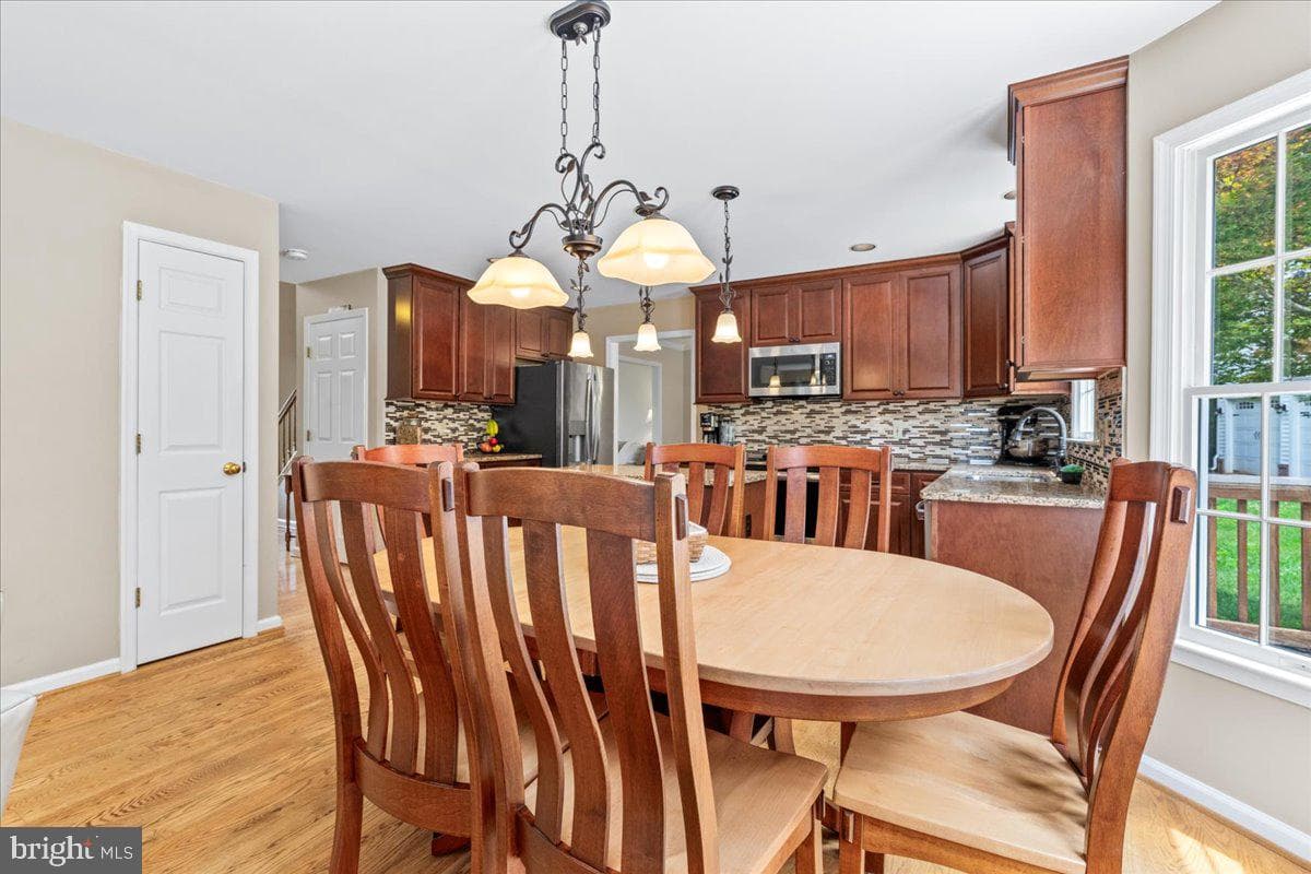 4706 Hardwood Court photo 27