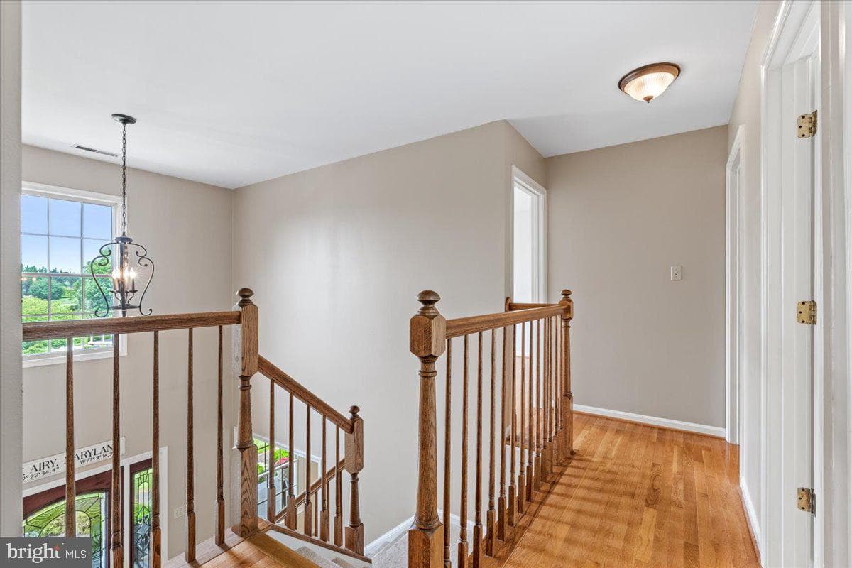 4706 Hardwood Court photo 32