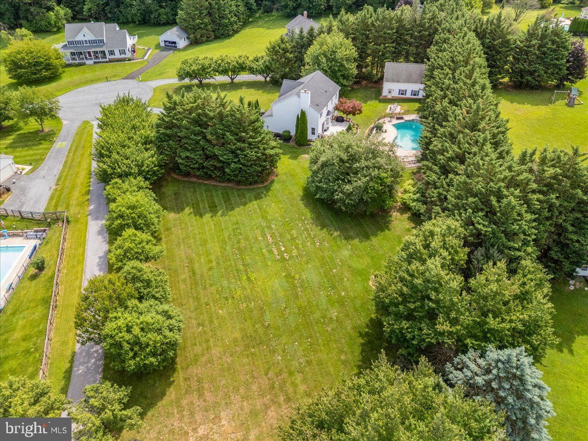 4706 Hardwood Court photo 86