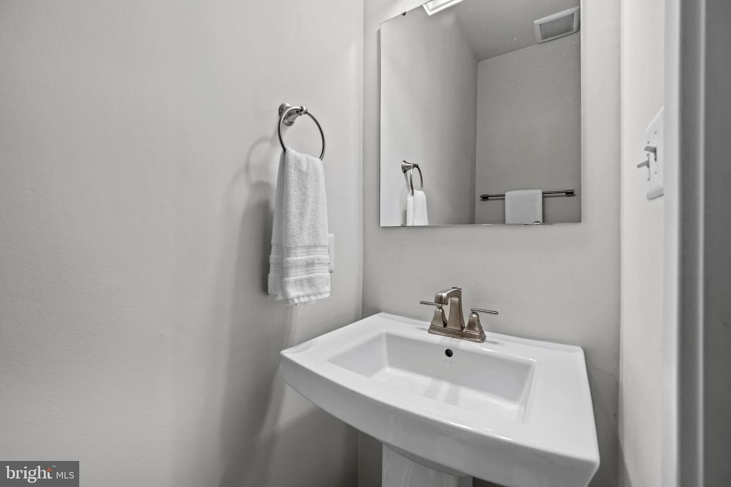 10702 Lamoka Lane photo 15