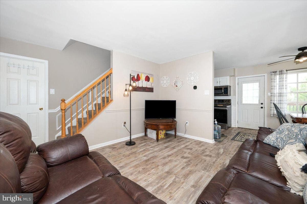 6652 Lake Front Court photo 10