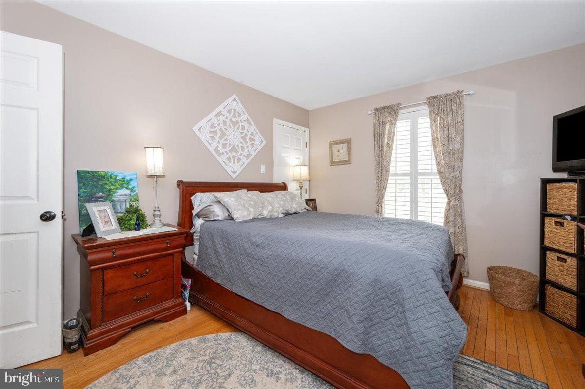 6652 Lake Front Court photo 17