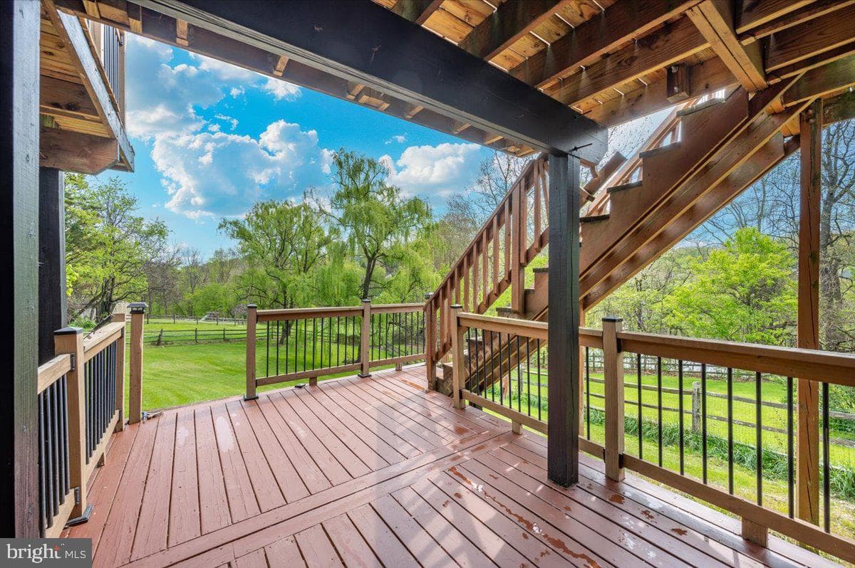 6652 Lake Front Court photo 42
